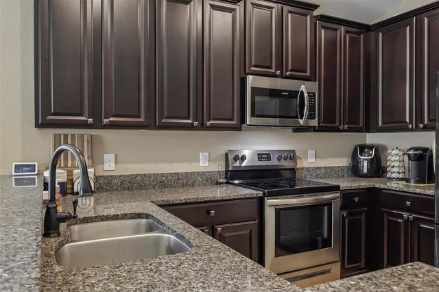 34046 ALAMEDA DRIVE, Sorrento, FL 32776