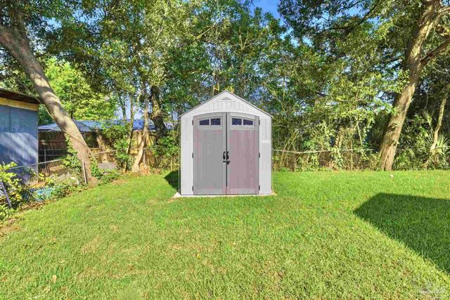 1014 Webster Dr, Pensacola, FL 32505
