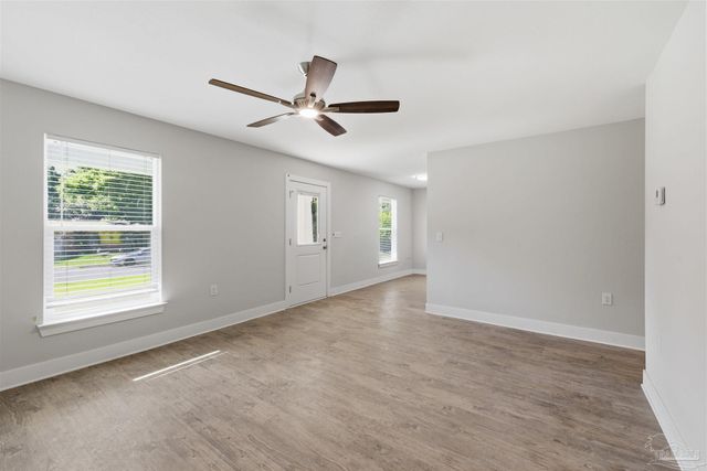 1014 Webster Dr, Pensacola, FL 32505