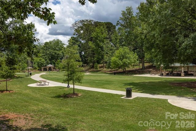 524 Hawthorne Lane 9, Charlotte, NC 28204