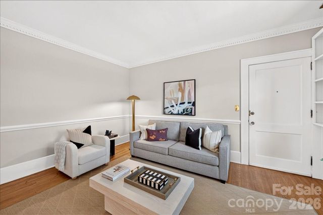 524 Hawthorne Lane 9, Charlotte, NC 28204
