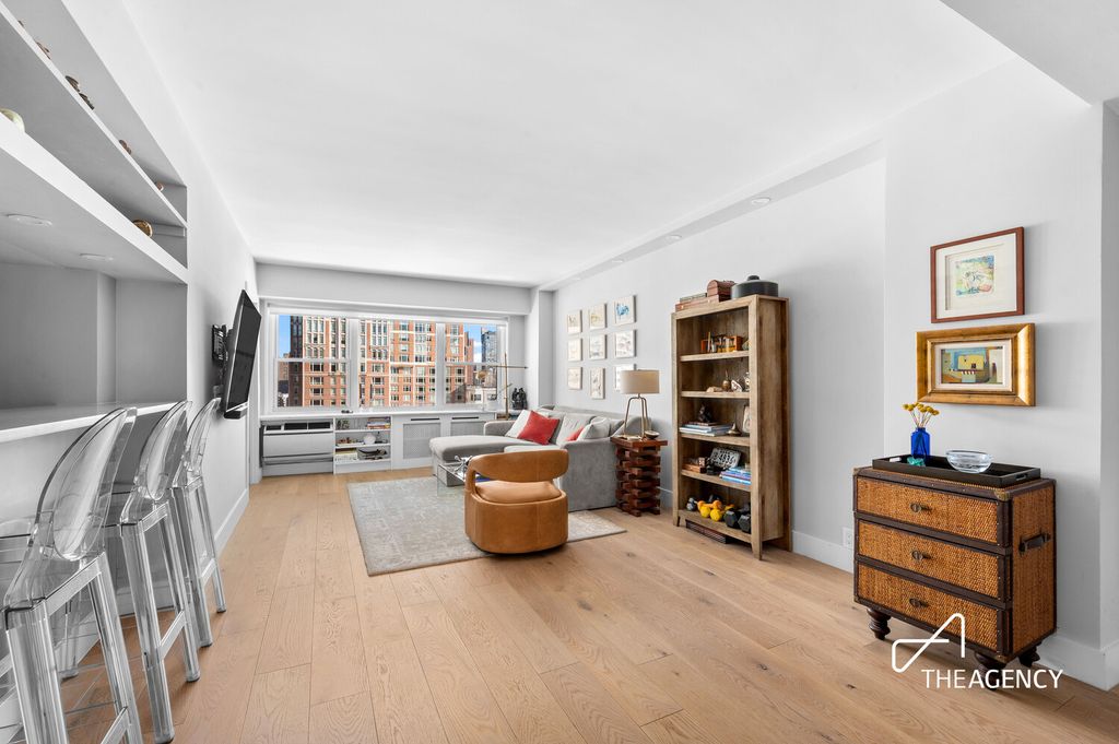 200 E 84th St Apt 15F, New York City, NY 10028