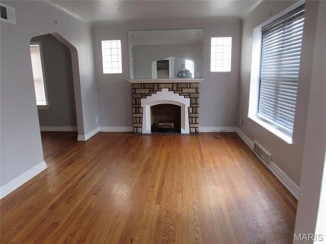 1739 Grape Avenue, St Louis, MO 63147