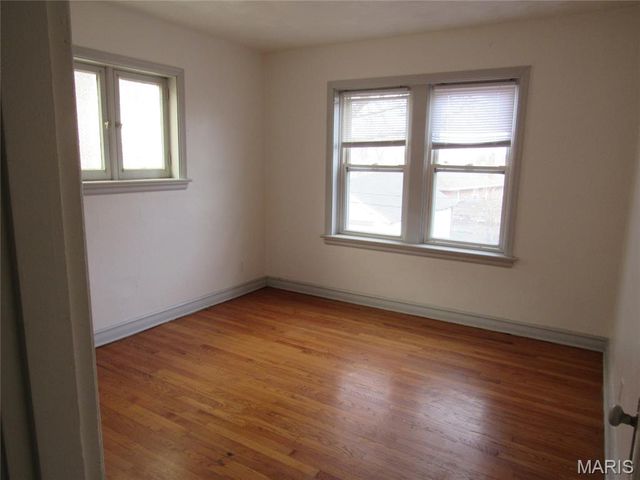 1739 Grape Avenue, St Louis, MO 63147