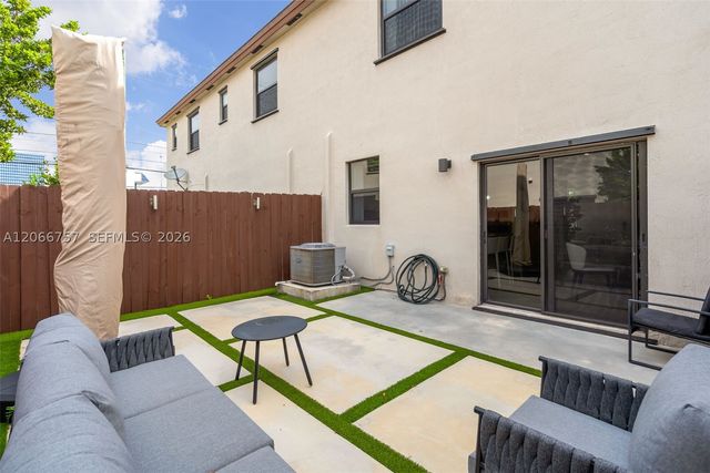 21444 NE 2nd Path, Miami, FL 33179