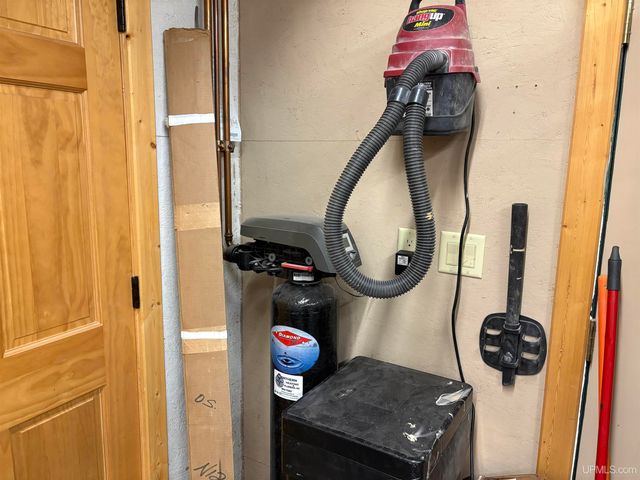 51755 Rice Lake Road, Lake Linden, MI 49945