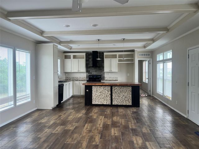 2332 Rd 5731, Cleveland, TX 77327