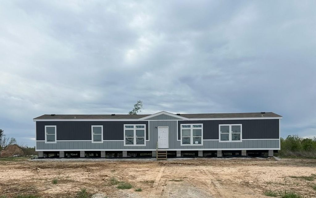 2332 Rd 5731, Cleveland, TX 77327