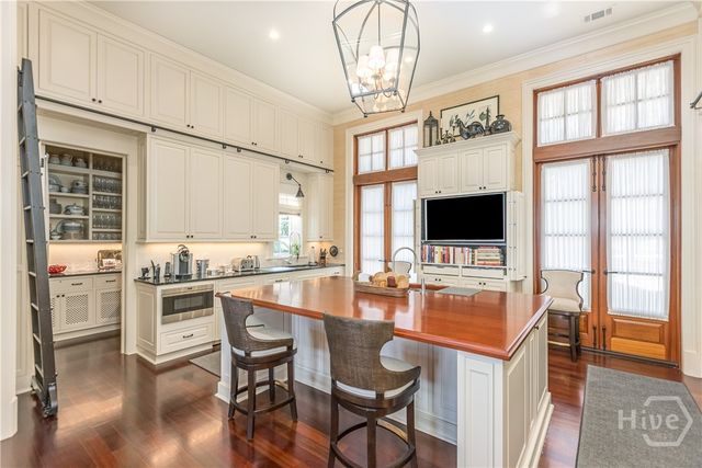 1572 Dublin Drive, Richmond Hill, GA 31324