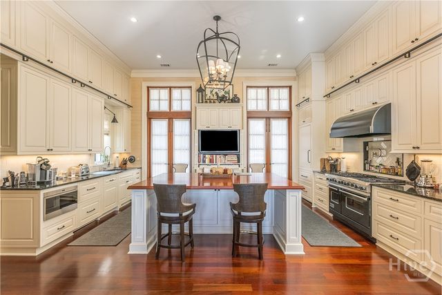 1572 Dublin Drive, Richmond Hill, GA 31324