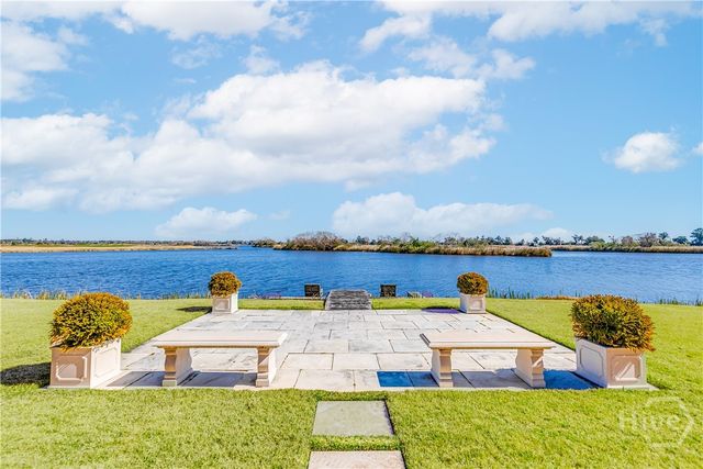 1572 Dublin Drive, Richmond Hill, GA 31324