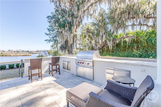 1572 Dublin Drive, Richmond Hill, GA 31324