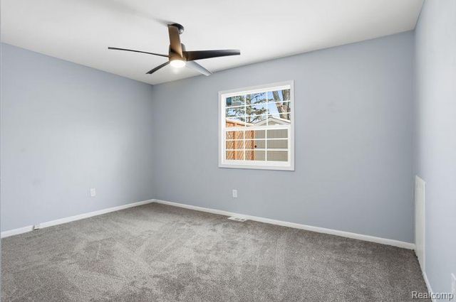 22800 Purdue, Farmington Hills, MI 48336