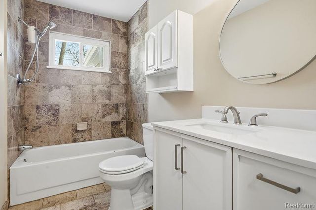 22800 Purdue, Farmington Hills, MI 48336