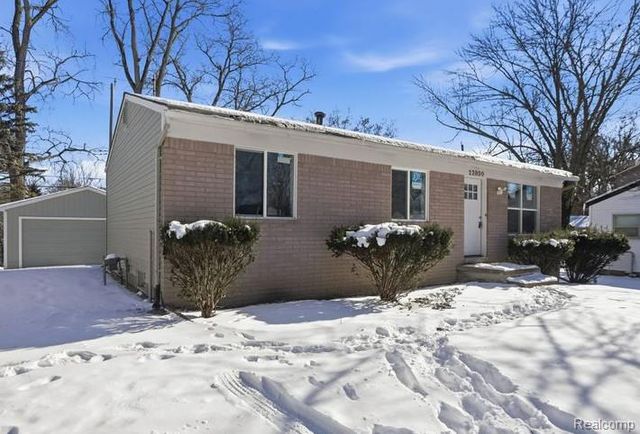 22800 Purdue, Farmington Hills, MI 48336