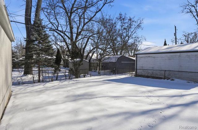 22800 Purdue, Farmington Hills, MI 48336