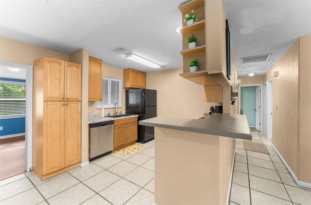 6511 NW 29TH TERRACE, Gainesville, FL 32653