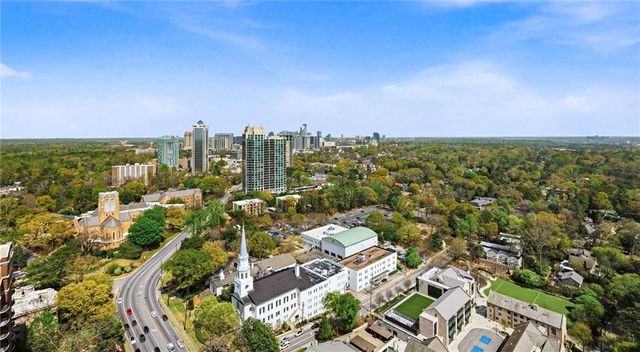 2660 Peachtree Road NW 36F, Atlanta, GA 30305