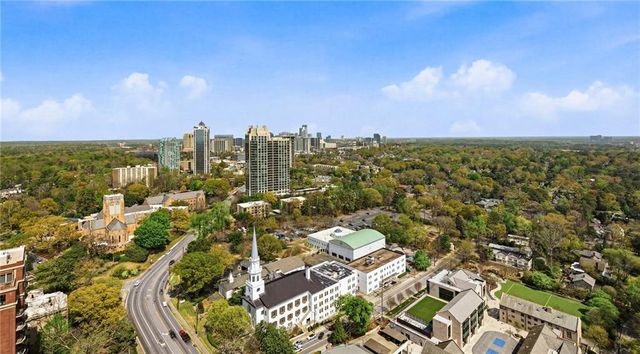 2660 Peachtree Road NW 36F, Atlanta, GA 30305