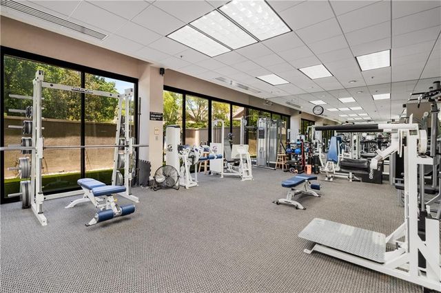 2660 Peachtree Road NW 36F, Atlanta, GA 30305