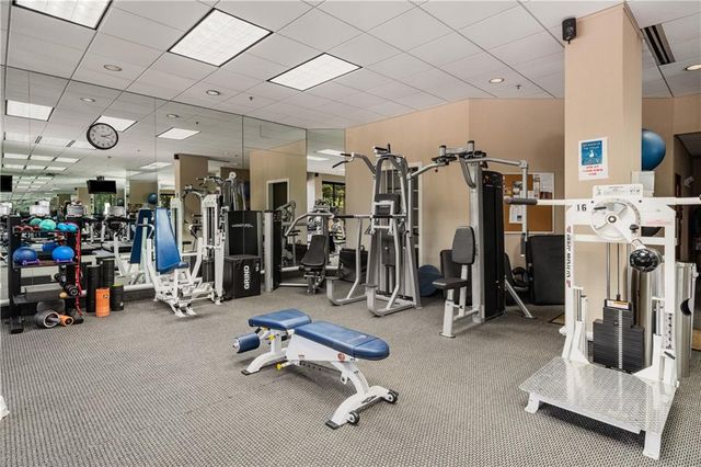 2660 Peachtree Road NW 36F, Atlanta, GA 30305