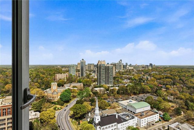 2660 Peachtree Road NW 36F, Atlanta, GA 30305