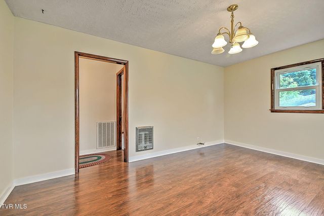 144 Harmony Drive, Bristol, VA 24201