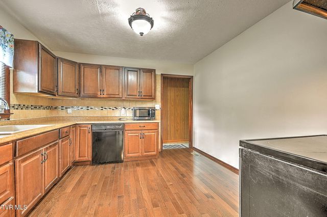 144 Harmony Drive, Bristol, VA 24201