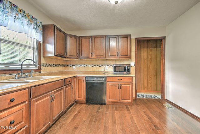 144 Harmony Drive, Bristol, VA 24201