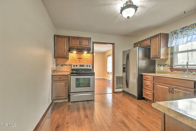 144 Harmony Drive, Bristol, VA 24201