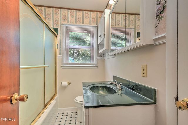144 Harmony Drive, Bristol, VA 24201