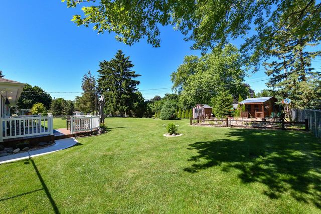 4971 S Jonathan LANE, New Berlin, WI 53151