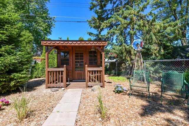 4971 S Jonathan LANE, New Berlin, WI 53151