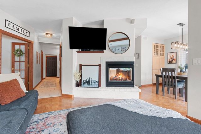 716 E ALLOUEZ AVENUE, Green Bay, WI 54301
