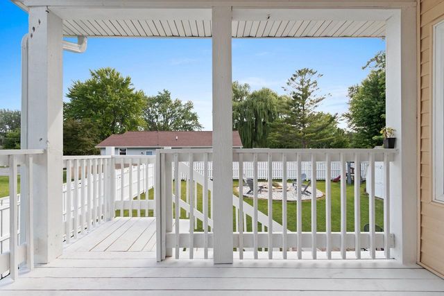 716 E ALLOUEZ AVENUE, Green Bay, WI 54301