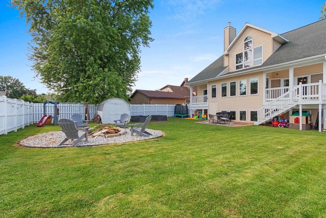 716 E ALLOUEZ AVENUE, Green Bay, WI 54301