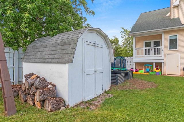 716 E ALLOUEZ AVENUE, Green Bay, WI 54301