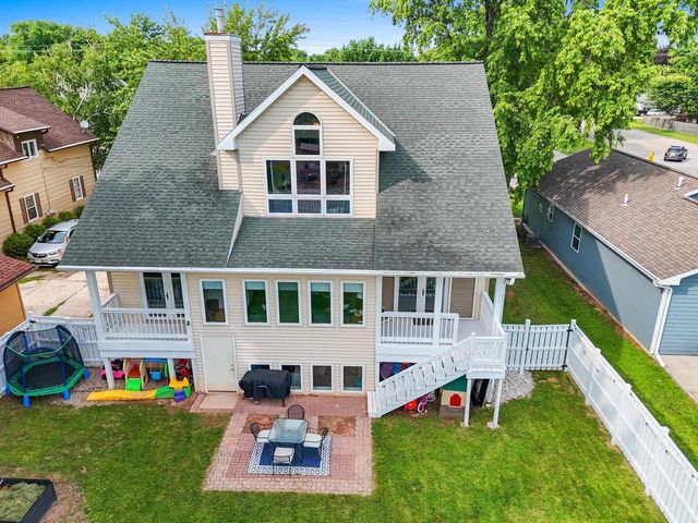 716 E ALLOUEZ AVENUE, Green Bay, WI 54301