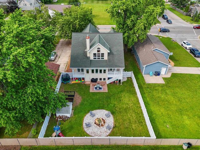 716 E ALLOUEZ AVENUE, Green Bay, WI 54301