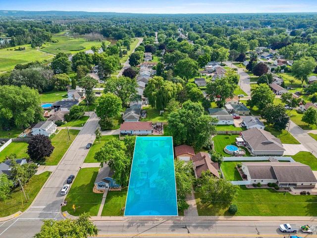 716 E ALLOUEZ AVENUE, Green Bay, WI 54301