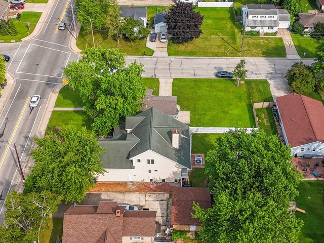 716 E ALLOUEZ AVENUE, Green Bay, WI 54301
