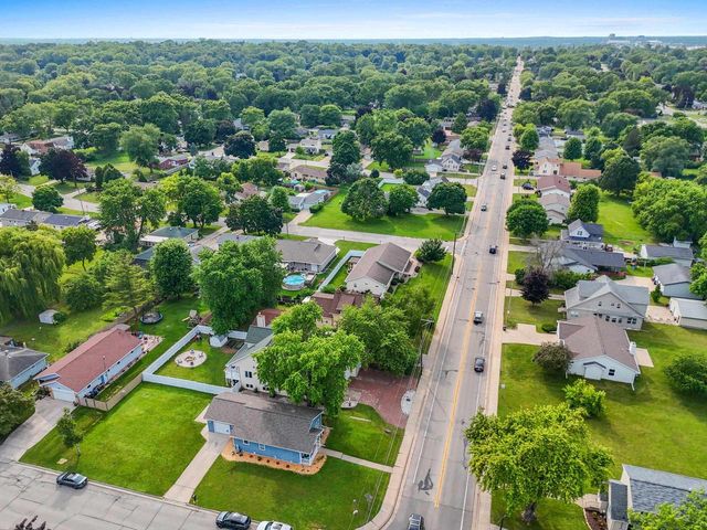 716 E ALLOUEZ AVENUE, Green Bay, WI 54301