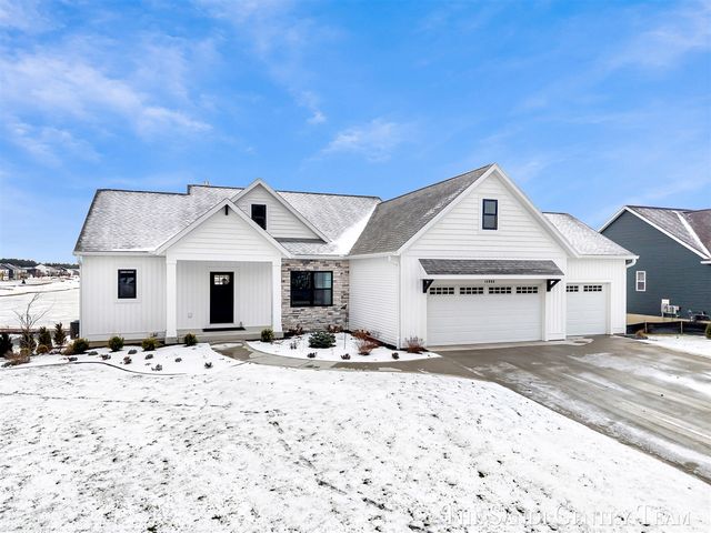 14968 Fillmore Street, West Olive, MI 49460