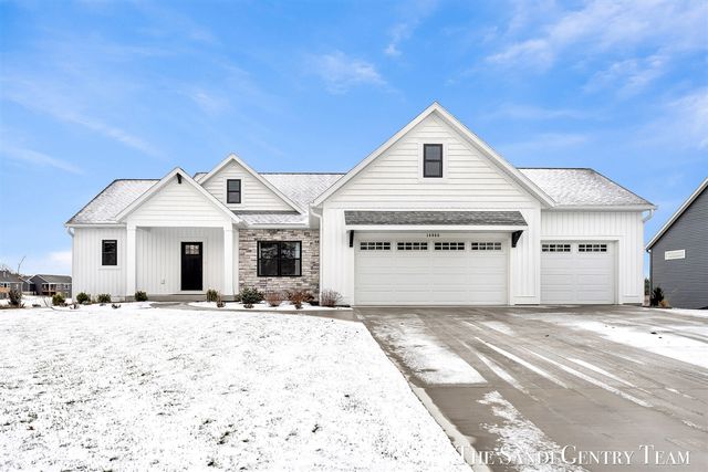14968 Fillmore Street, West Olive, MI 49460