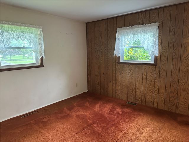 69 Faircrest Road, Henrietta, NY 14623