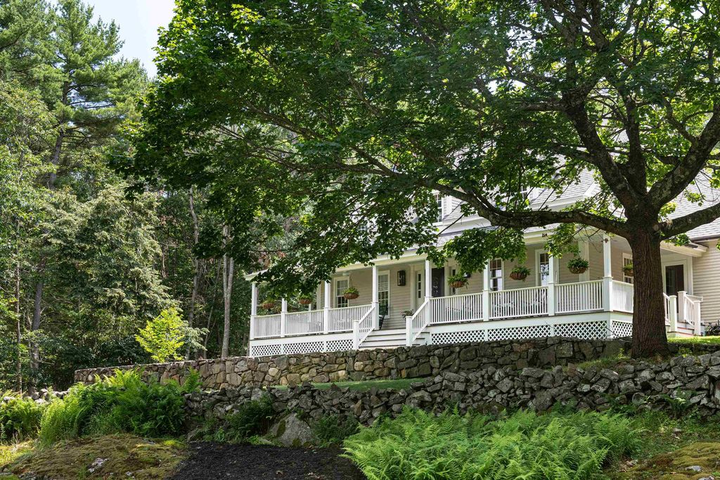 8 Old Seabury Road, York, ME 03909