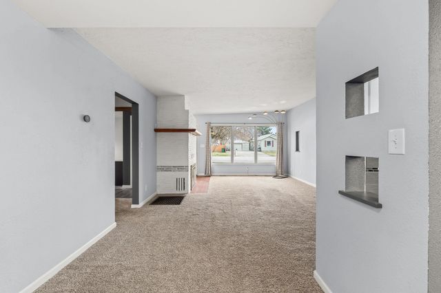 1323 N Bowman Rd, Spokane Valley, WA 99212