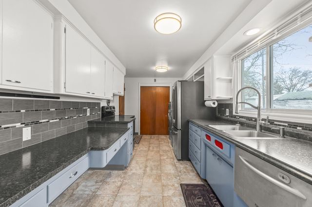 1323 N Bowman Rd, Spokane Valley, WA 99212