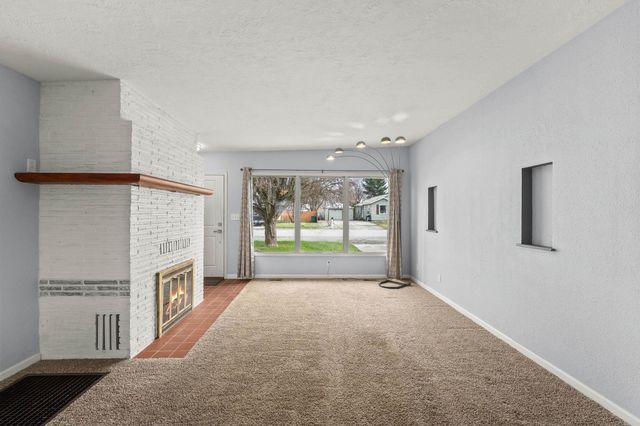 1323 N Bowman Rd, Spokane Valley, WA 99212