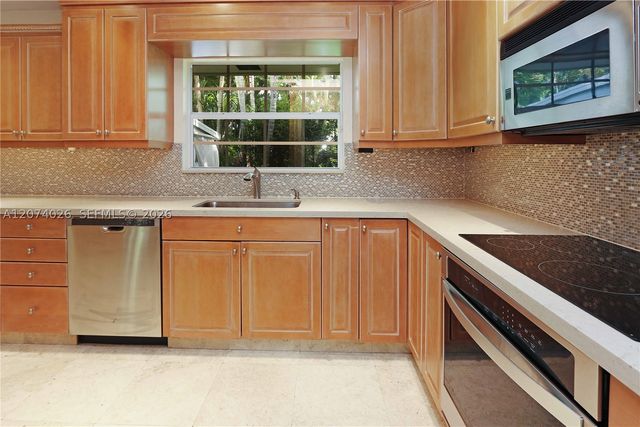 1030 Polk St, Hollywood, FL 33019